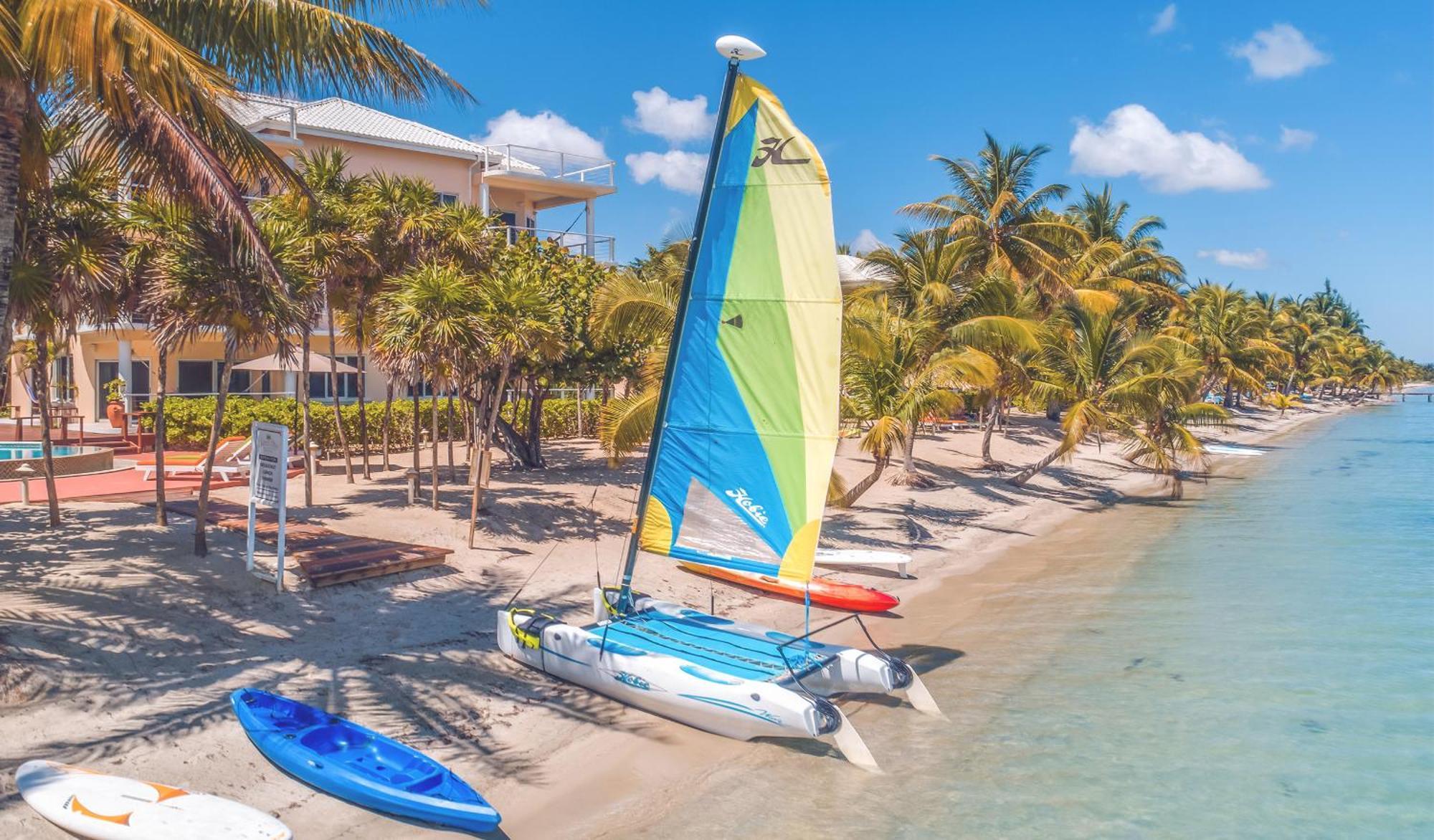 Laru Beya Resort Placencia Екстериор снимка