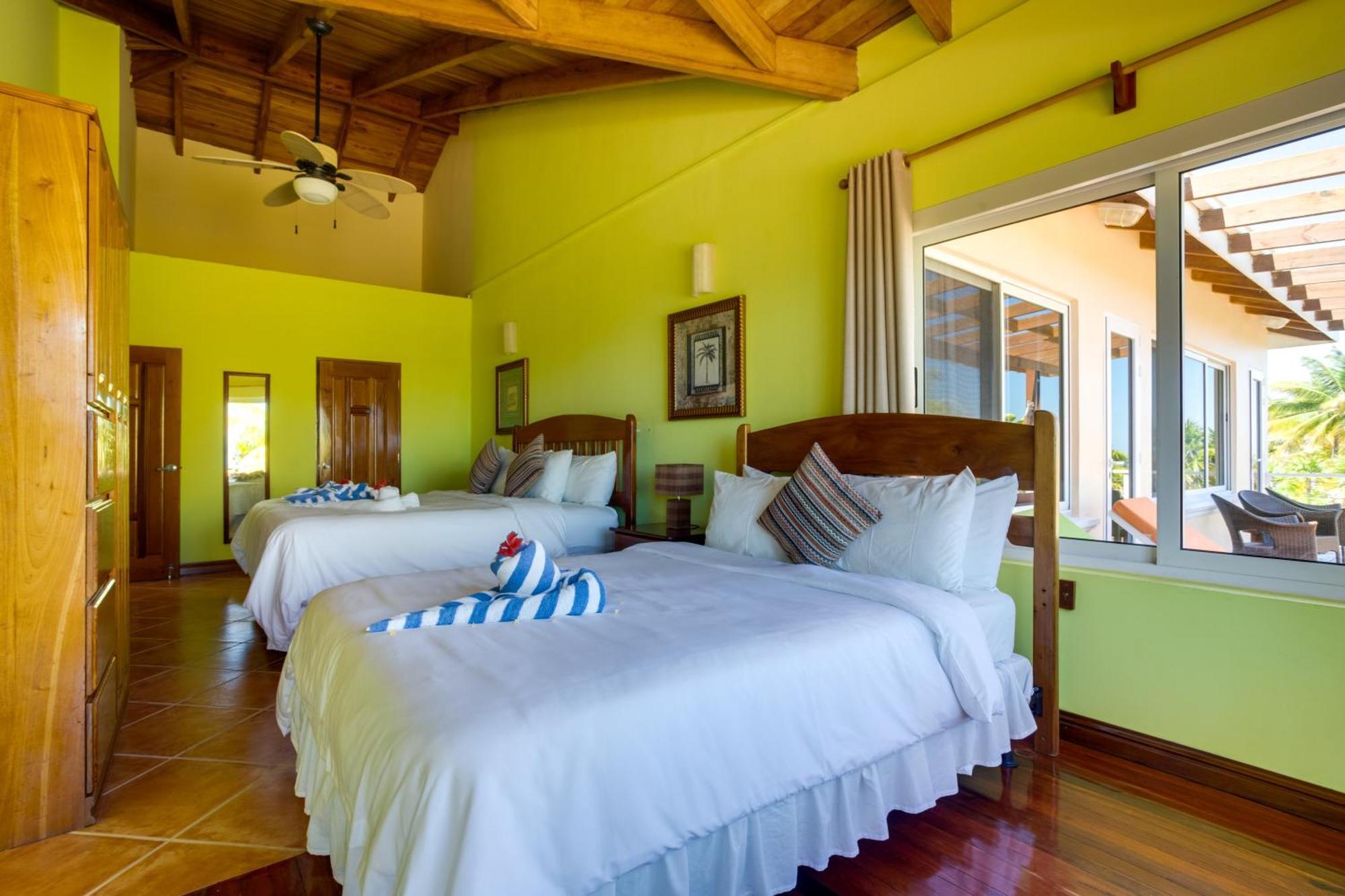 Laru Beya Resort Placencia Екстериор снимка