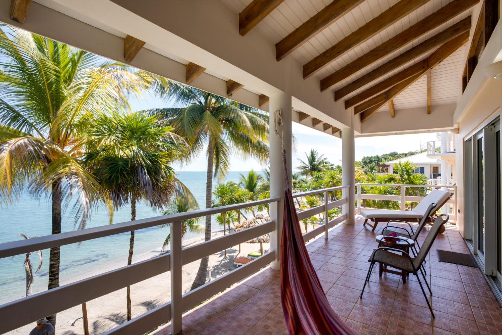 Laru Beya Resort Placencia Екстериор снимка