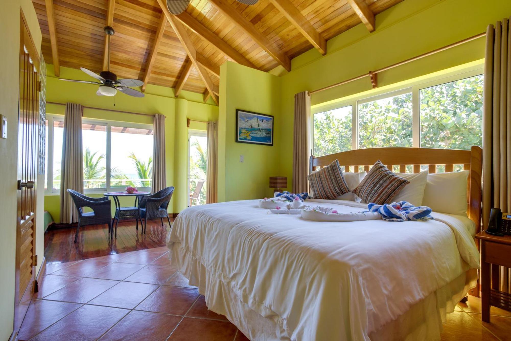 Laru Beya Resort Placencia Екстериор снимка