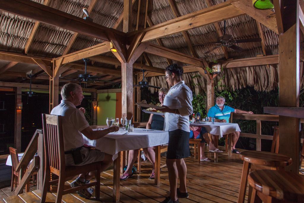 Laru Beya Resort Placencia Екстериор снимка