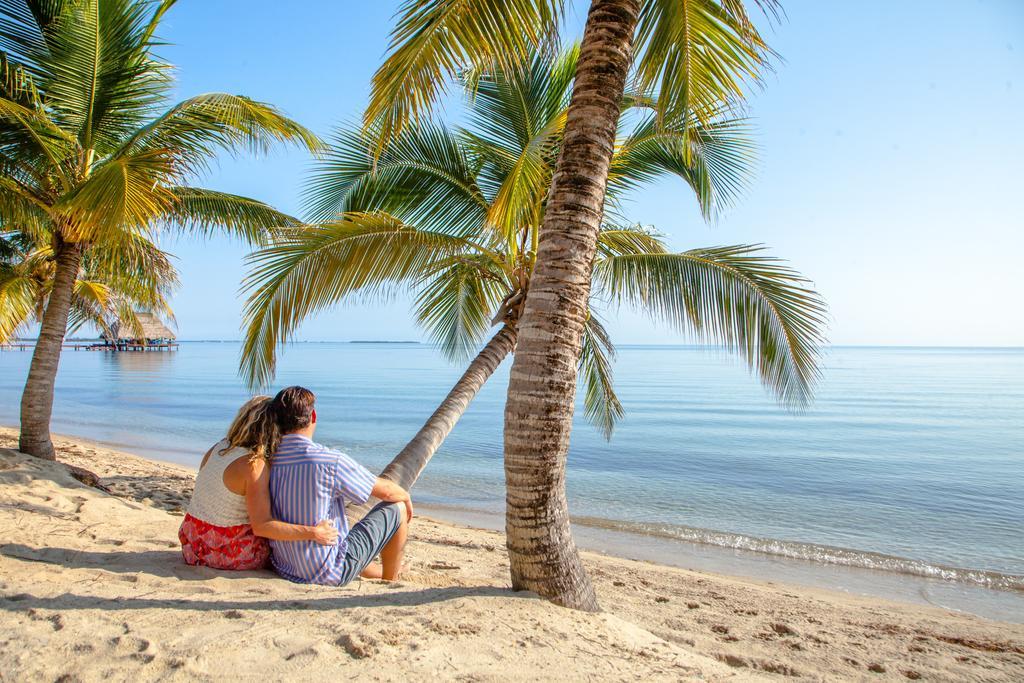 Laru Beya Resort Placencia Екстериор снимка