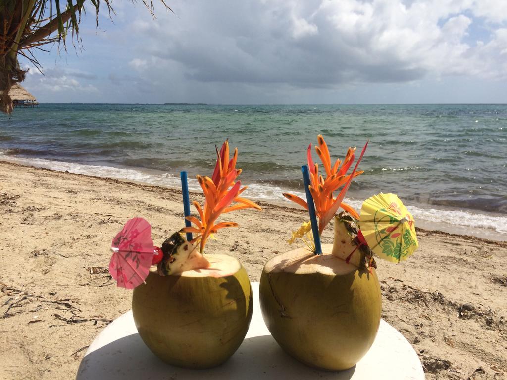 Laru Beya Resort Placencia Екстериор снимка