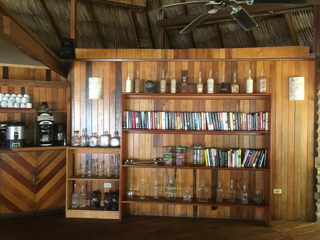 Laru Beya Resort Placencia Екстериор снимка