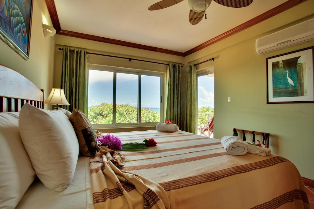 Laru Beya Resort Placencia Екстериор снимка
